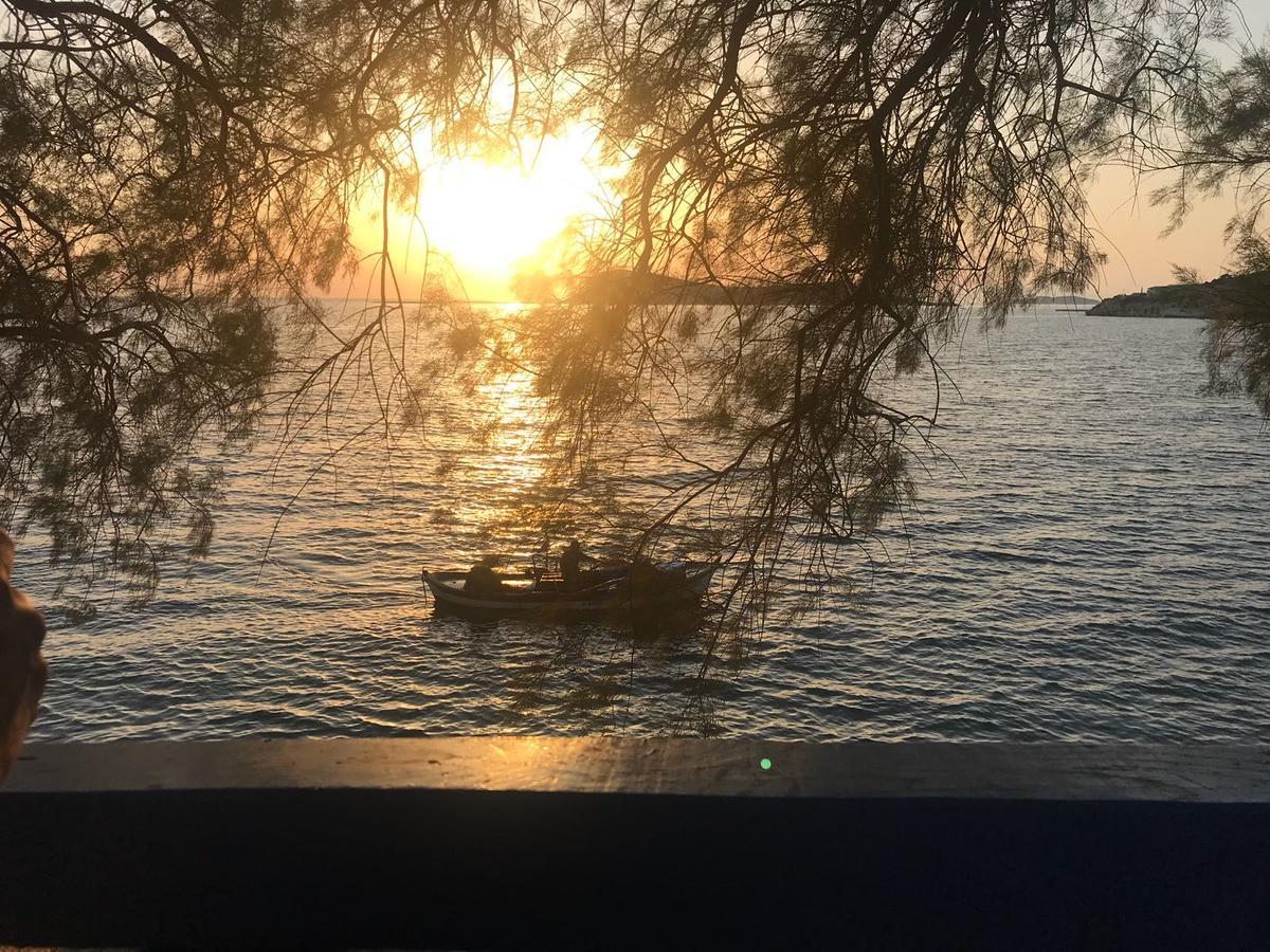 Hotel Leon Foça Eksteriør billede